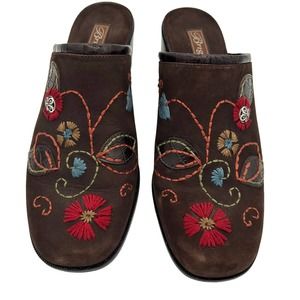 Brighton leather mules embroidered Fiona Size 8.5. Floral on chocolate suede
